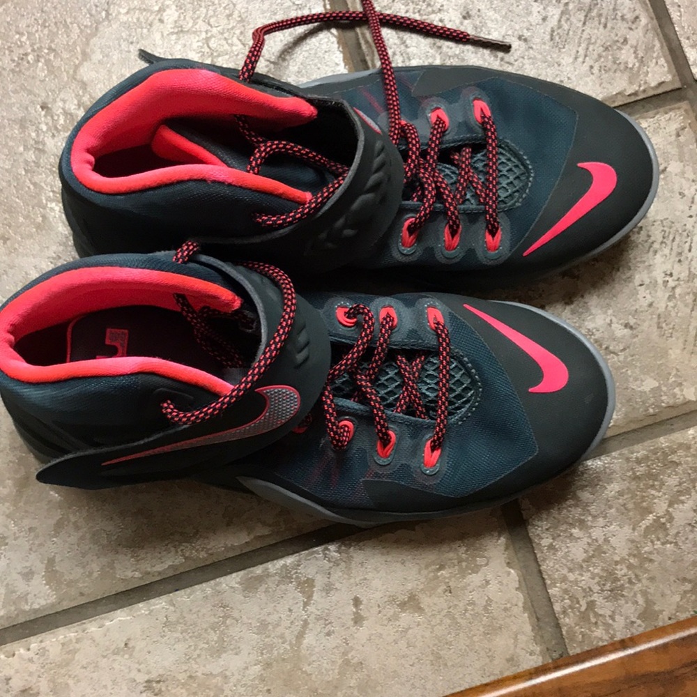 Lebrons Pink and gray.